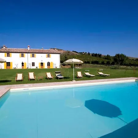 San Ruffillo Sleeps 6 Pool Wifi T762496 *