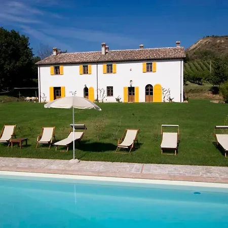 San Ruffillo Sleeps 6 Pool Wifi T762496 דירה